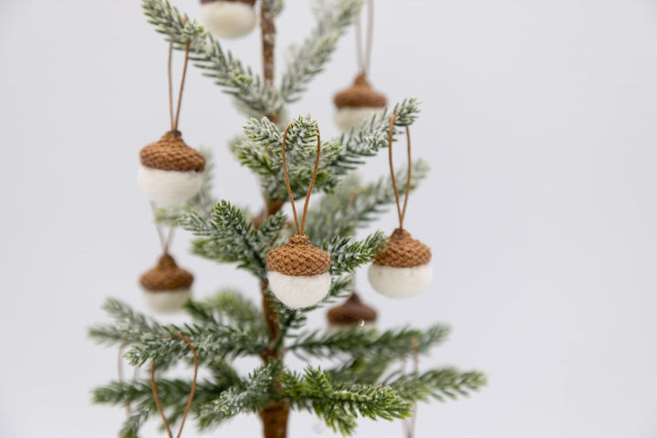 Mini Christmas Tree with Handmade Acorn Ornaments and 3D Printed Pot – Unique Holiday Décor - WG Creative Co.