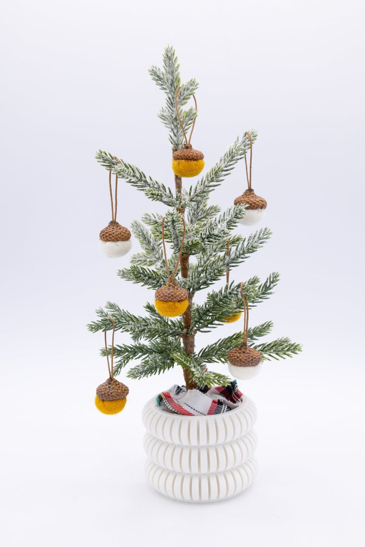 Mini Christmas Tree with Handmade Acorn Ornaments and 3D Printed Pot – Unique Holiday Décor - WG Creative Co.