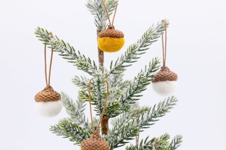 Mini Christmas Tree with Handmade Acorn Ornaments and 3D Printed Pot – Unique Holiday Décor - WG Creative Co.