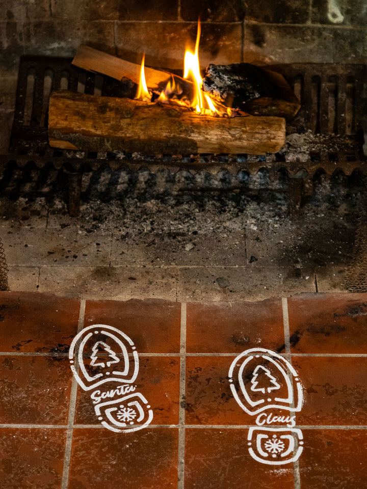 Reusable Santa Footprint Stencil Set – Acrylic Boot Prints for Christmas Magic