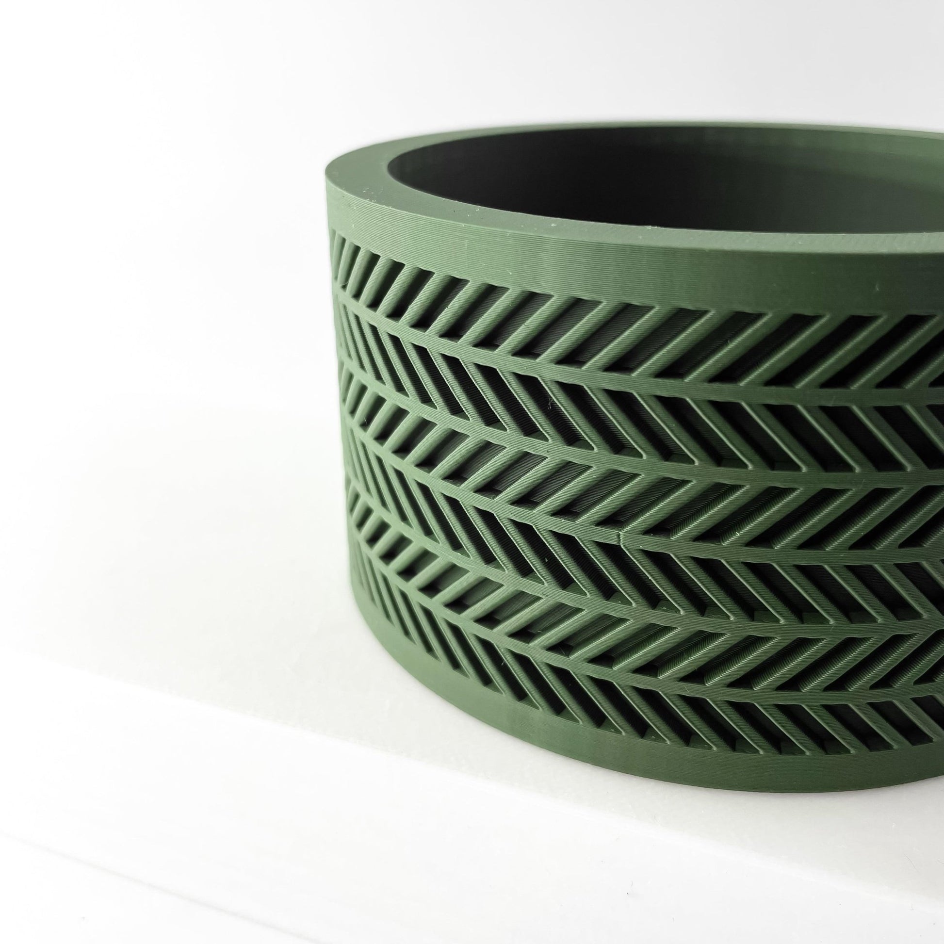 The "Alune" Planter - Modern Indoor Plant Pot and Container - WG Creative Co.