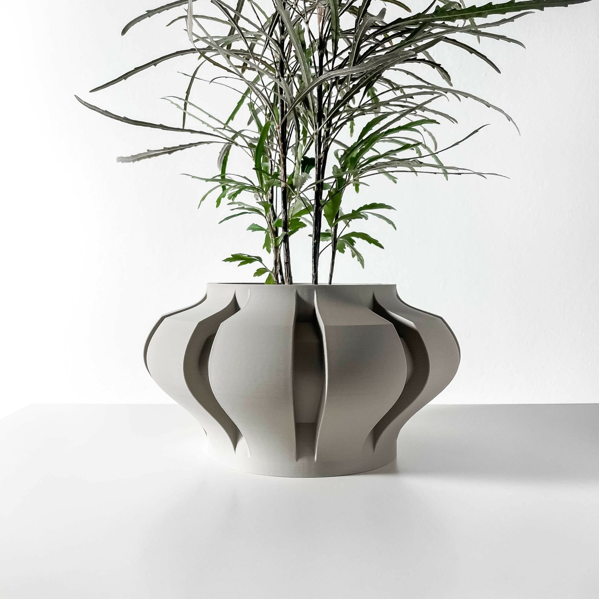 The "Ariko" Planter - Modern Indoor Plant Pot and Container - WG Creative Co.