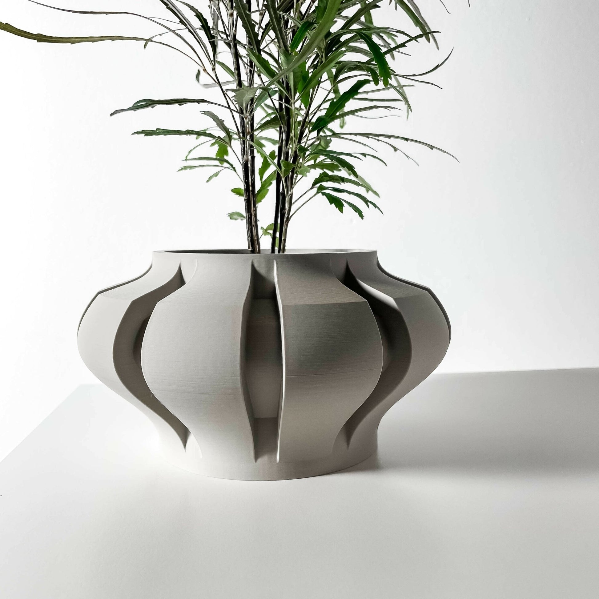 The "Ariko" Planter - Modern Indoor Plant Pot and Container - WG Creative Co.