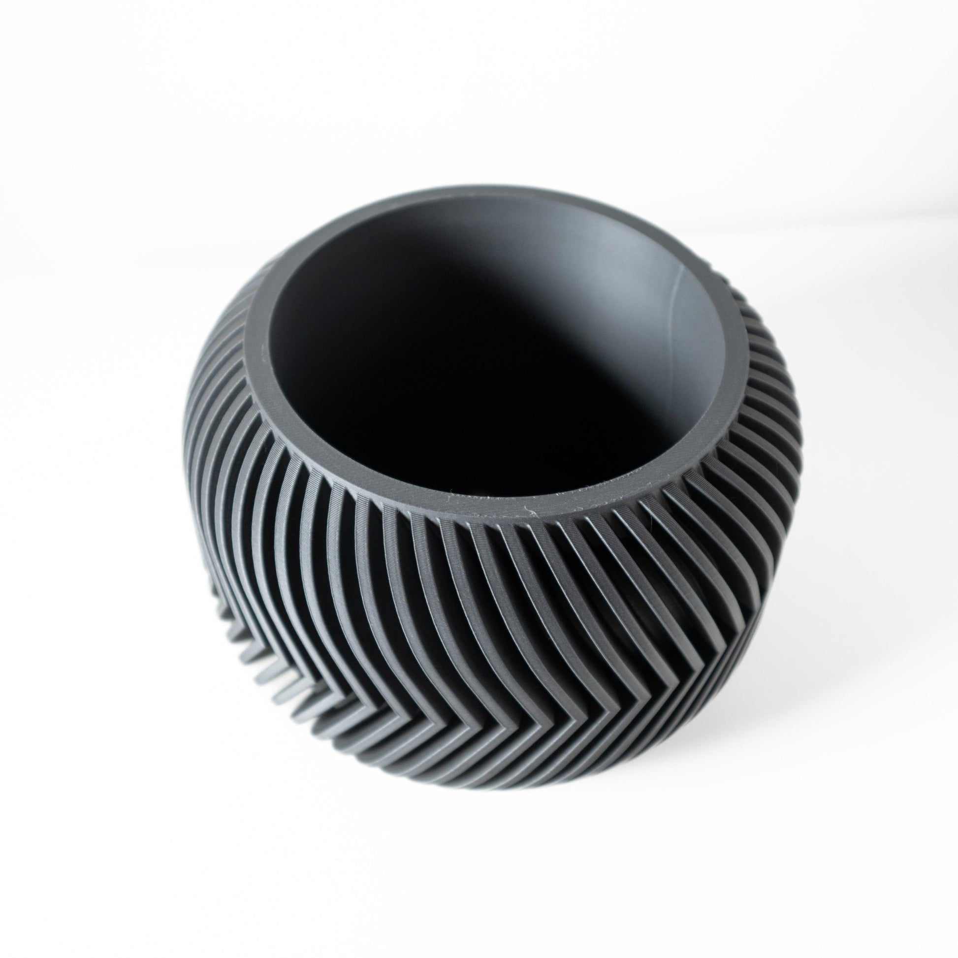 The "Ervon" Planter - Modern Indoor Plant Pot and Container - WG Creative Co.