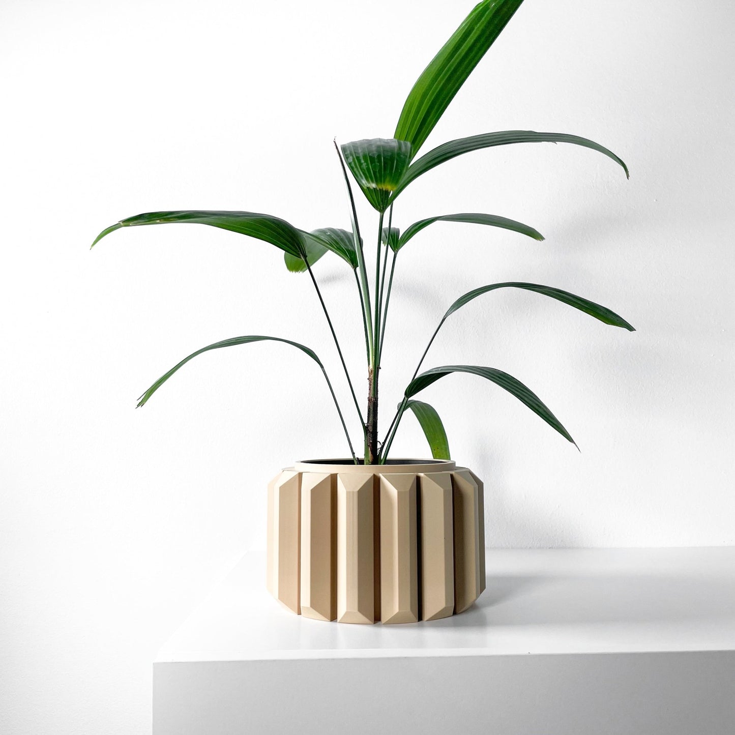 The "Ferix" Planter - Modern Indoor Plant Pot and Container - WG Creative Co.