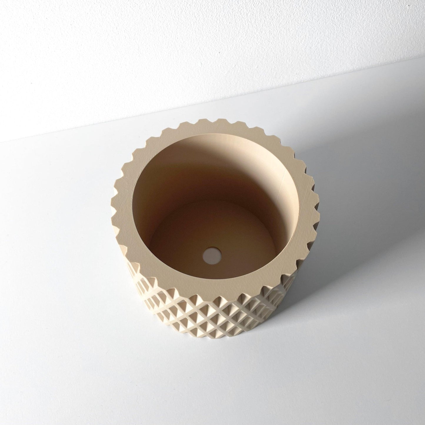 The "Grivan" Planter - Modern Indoor Plant Pot and Container - WG Creative Co.