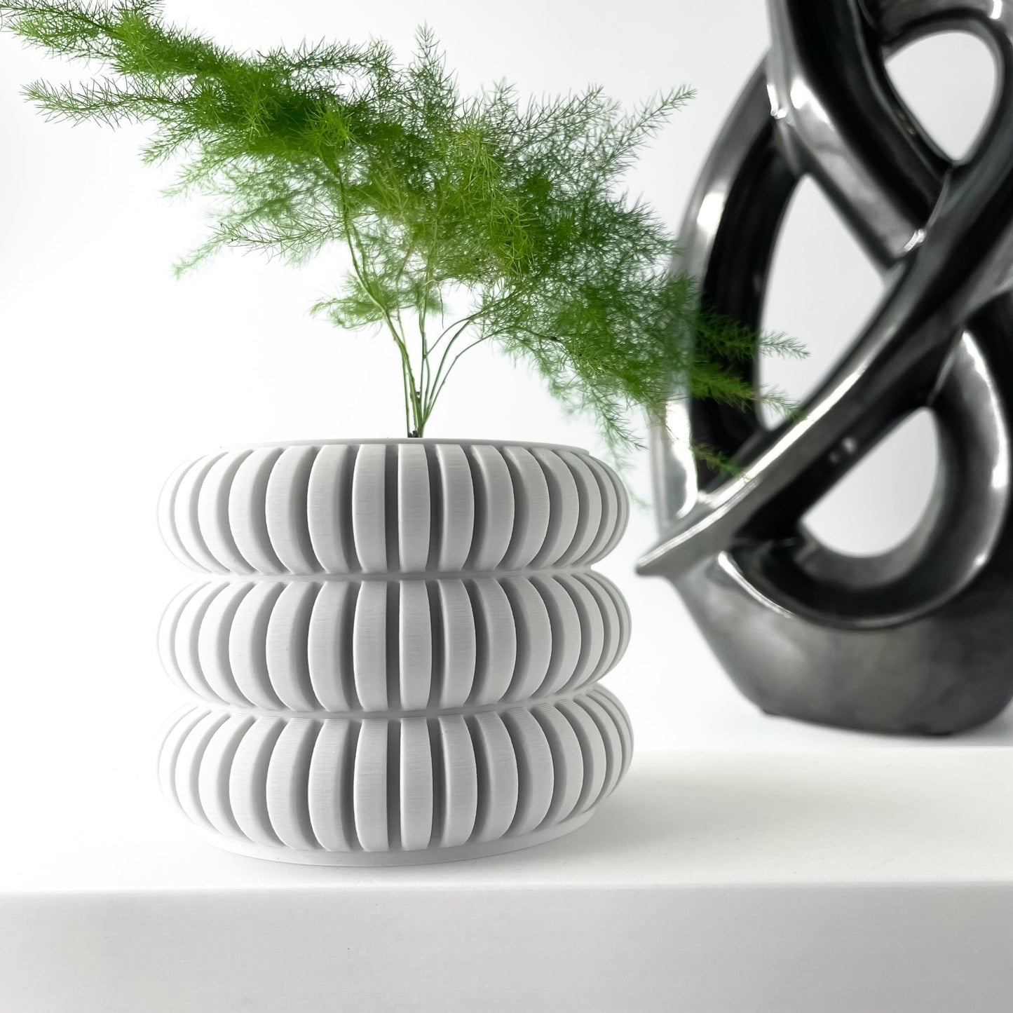 The "Jevor" Planter - Modern Indoor Plant Pot and Container - WG Creative Co.