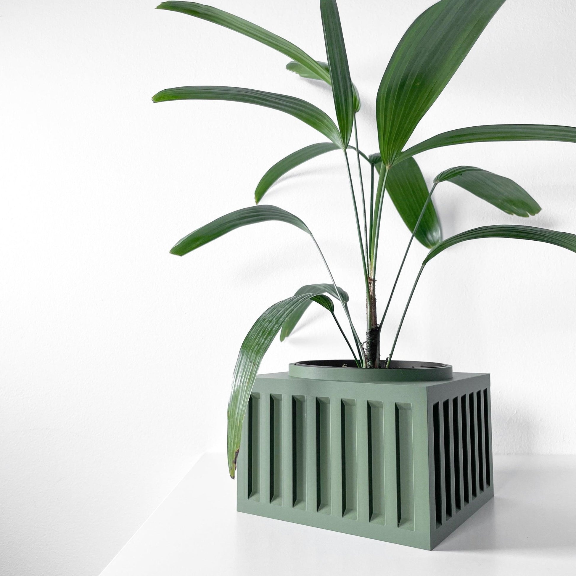 The "Larix" Planter - Modern Indoor Plant Pot and Container - WG Creative Co.