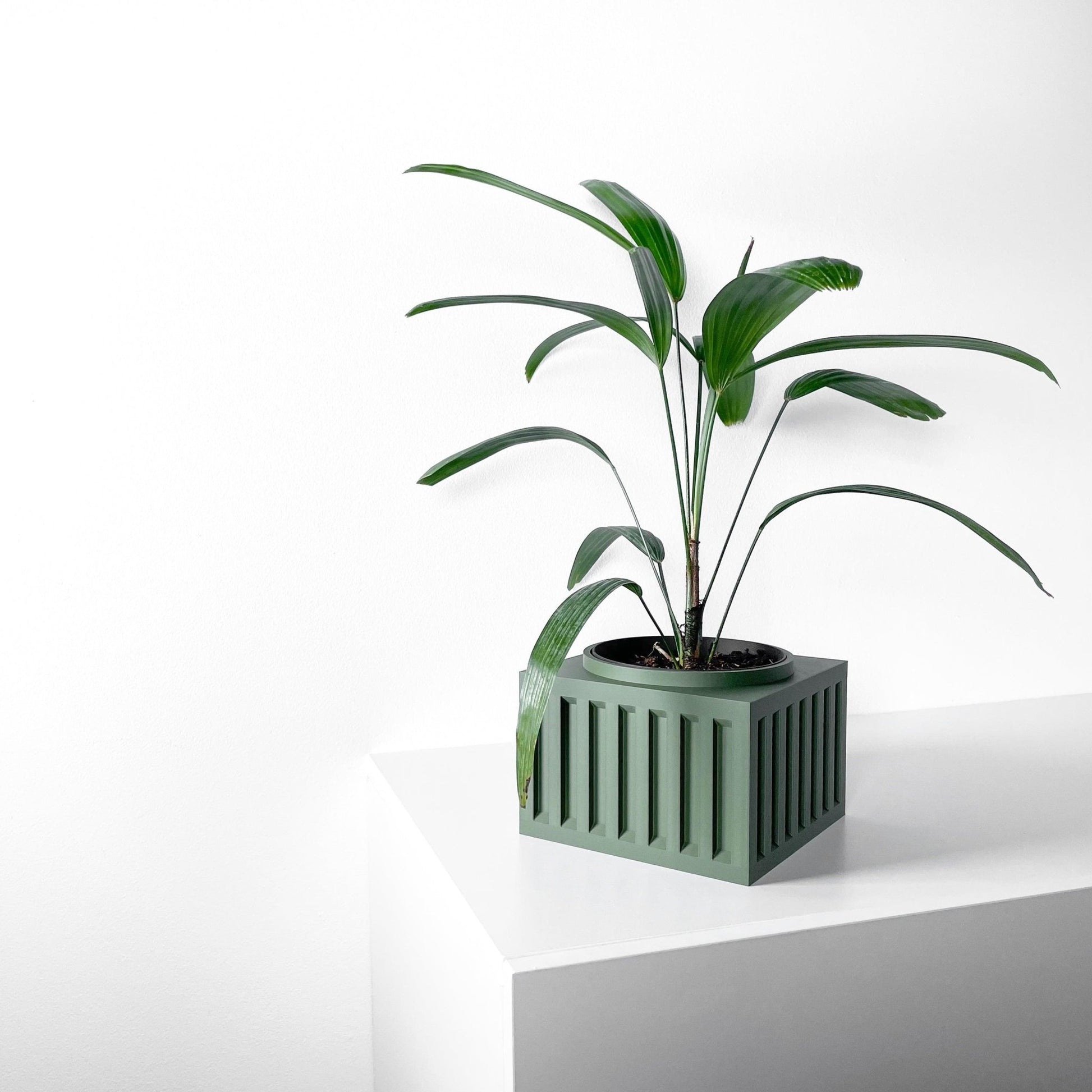 The "Larix" Planter - Modern Indoor Plant Pot and Container - WG Creative Co.