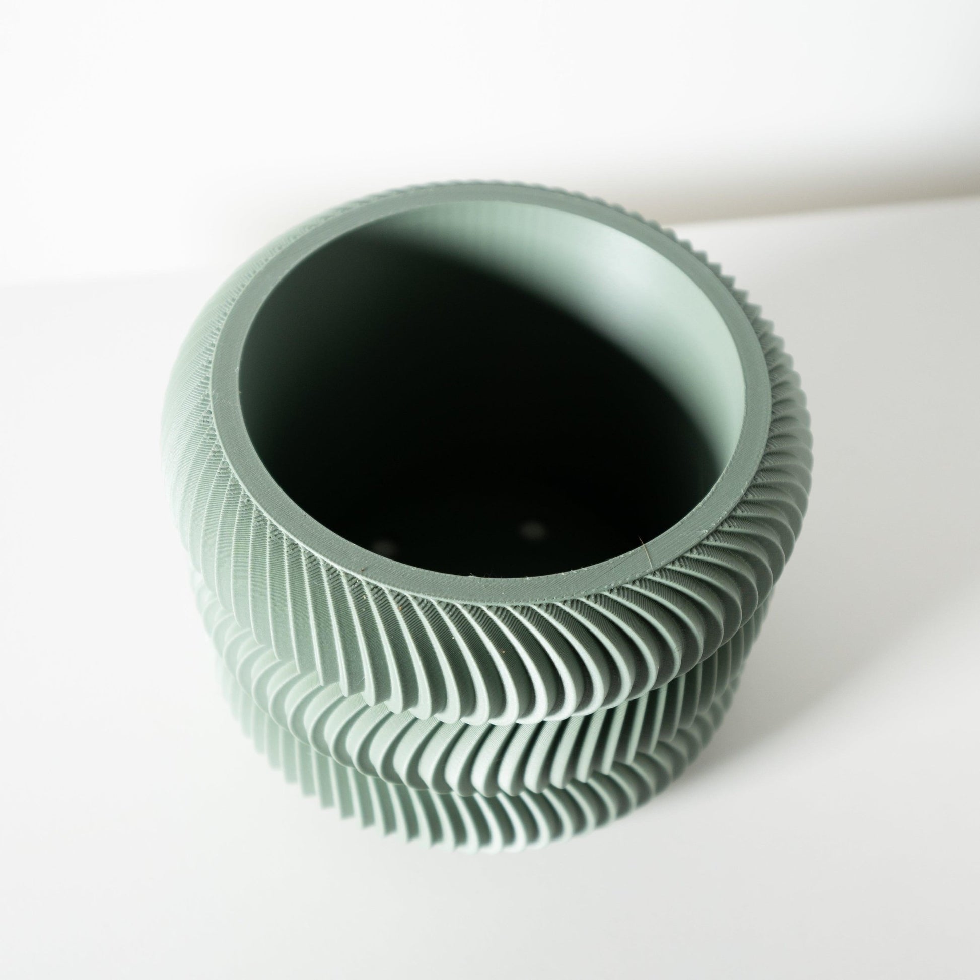 The "Maro" Planter - Modern Indoor Plant Pot and Container - WG Creative Co.