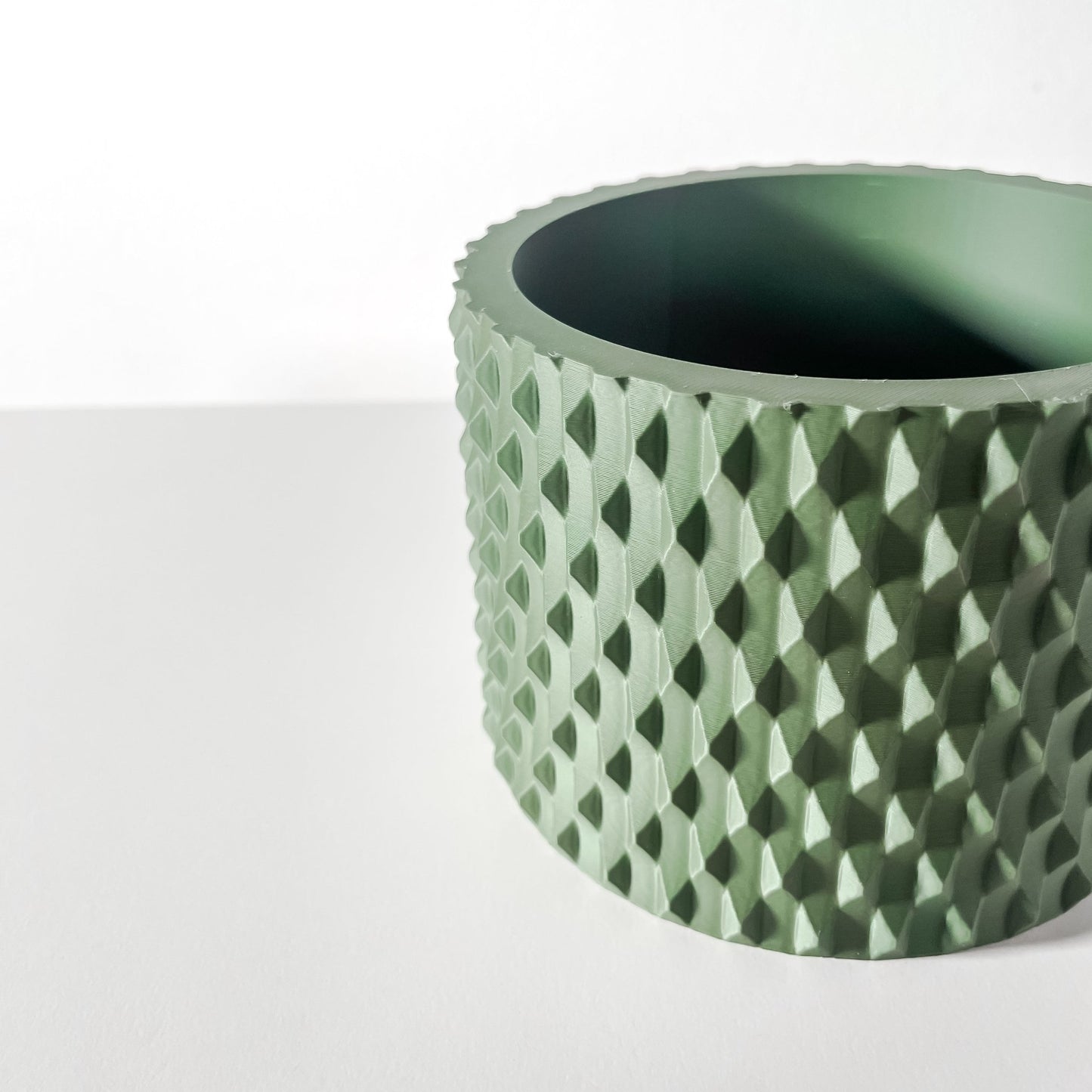 The "Ondir" Planter - Modern Indoor Plant Pot and Container - WG Creative Co.