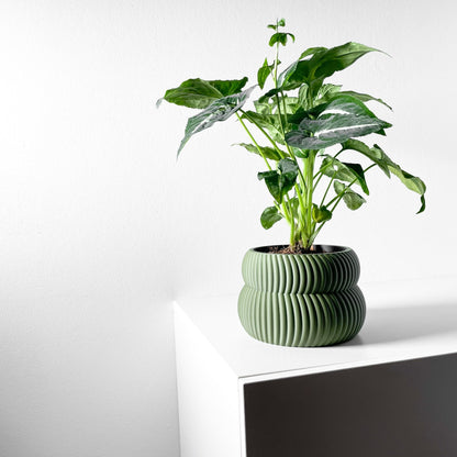 The "Quarn" Planter - Modern Indoor Plant Pot and Container - WG Creative Co.