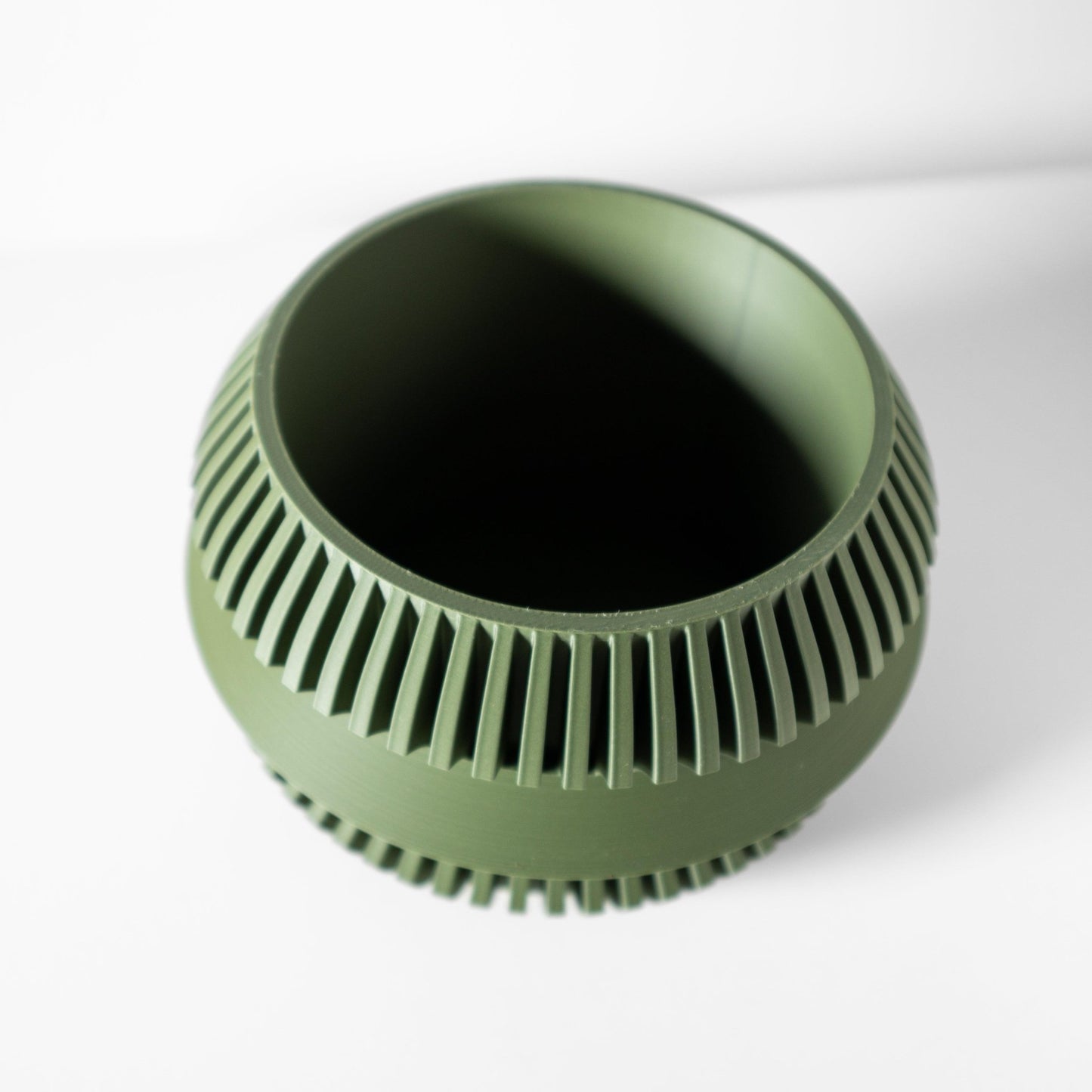 The "Uldol" Planter - Modern Indoor Plant Pot and Container - WG Creative Co.