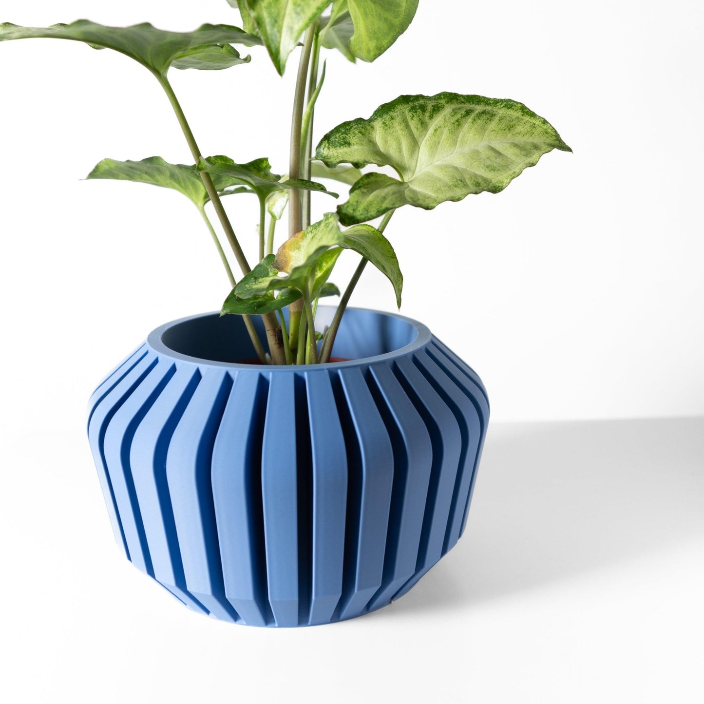 The "Vaki" Planter - Modern Indoor Plant Pot and Container - WG Creative Co.