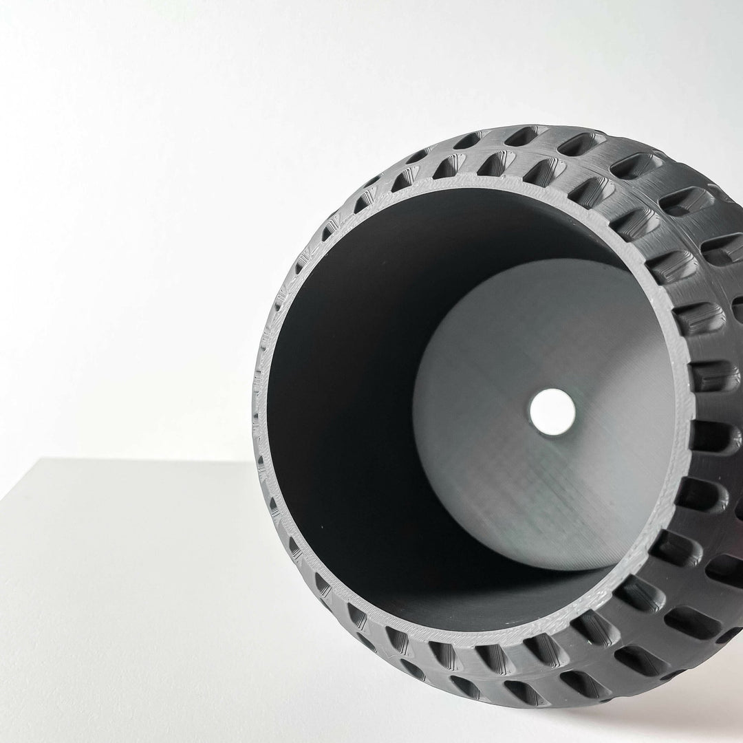 The "Xander" Planter - Modern Indoor Plant Pot and Container - WG Creative Co.